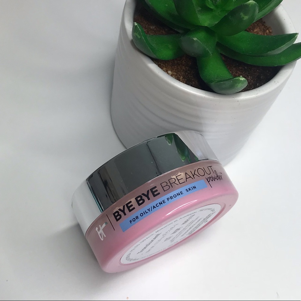 ItCosmetics Bye Bye Breakout Loose Powder